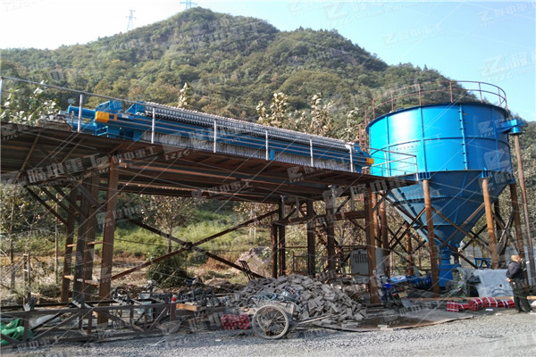 污泥壓濾機(jī)多少錢(qián)？影響壓濾機(jī)價(jià)格因素這幾點(diǎn)有決定性因素